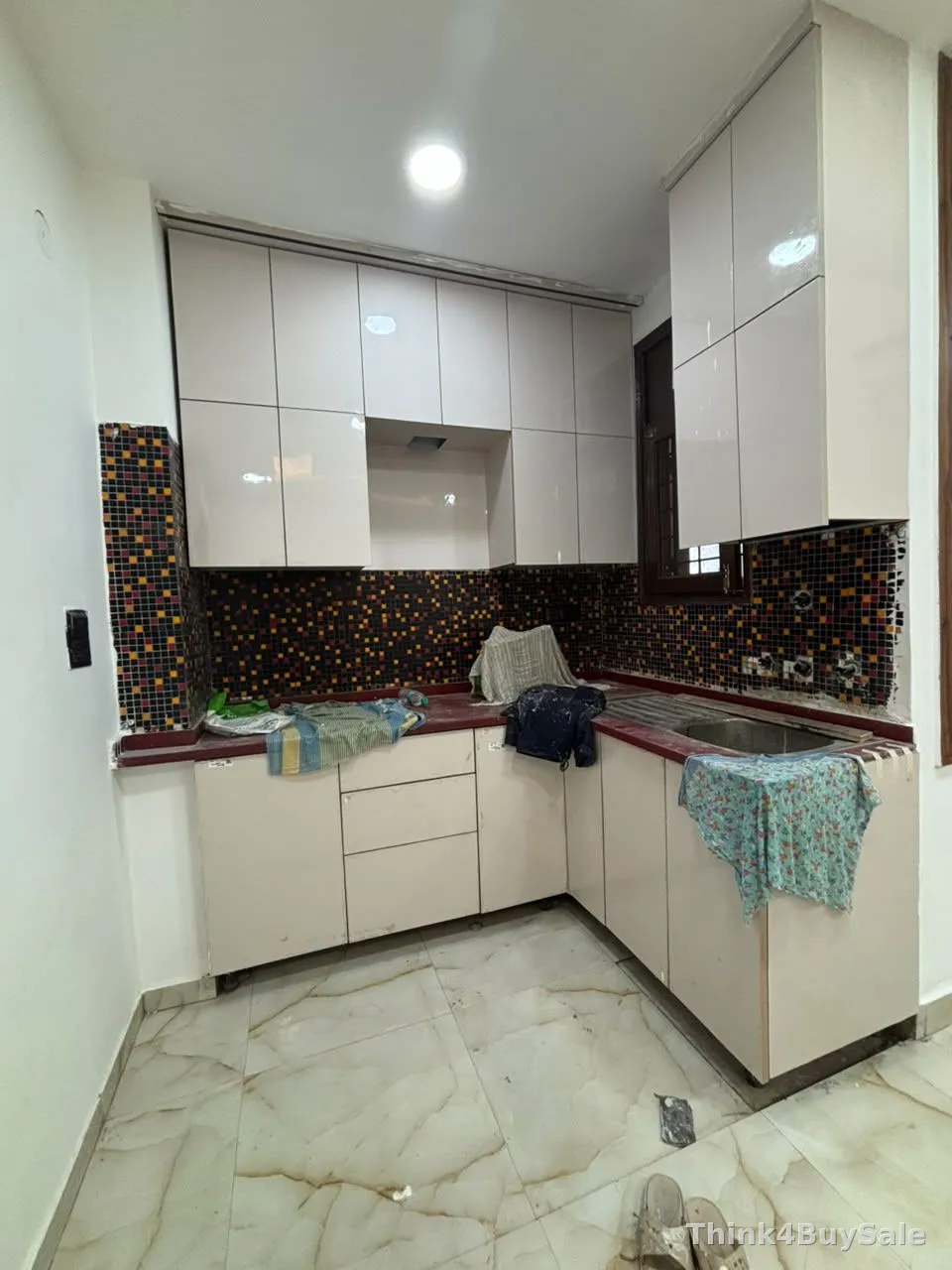 950 sq.ft Residential Plot for Sale in Vasundhara, Ghaziabad