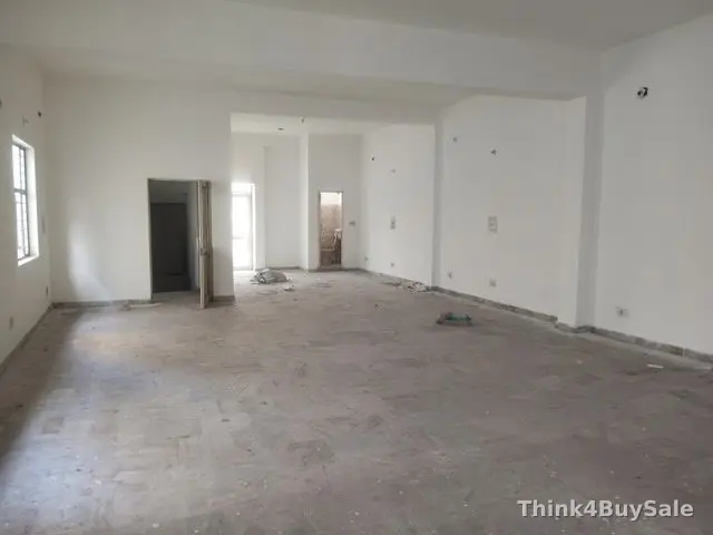 8,500 sq.ft Warehouse for Rent in Sector 63, Noida — photo 2