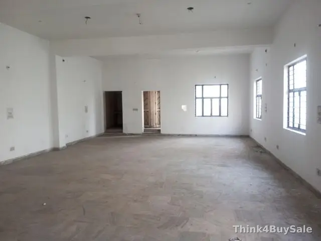 8,500 sq.ft Warehouse for Rent in Sector 63, Noida — photo 5
