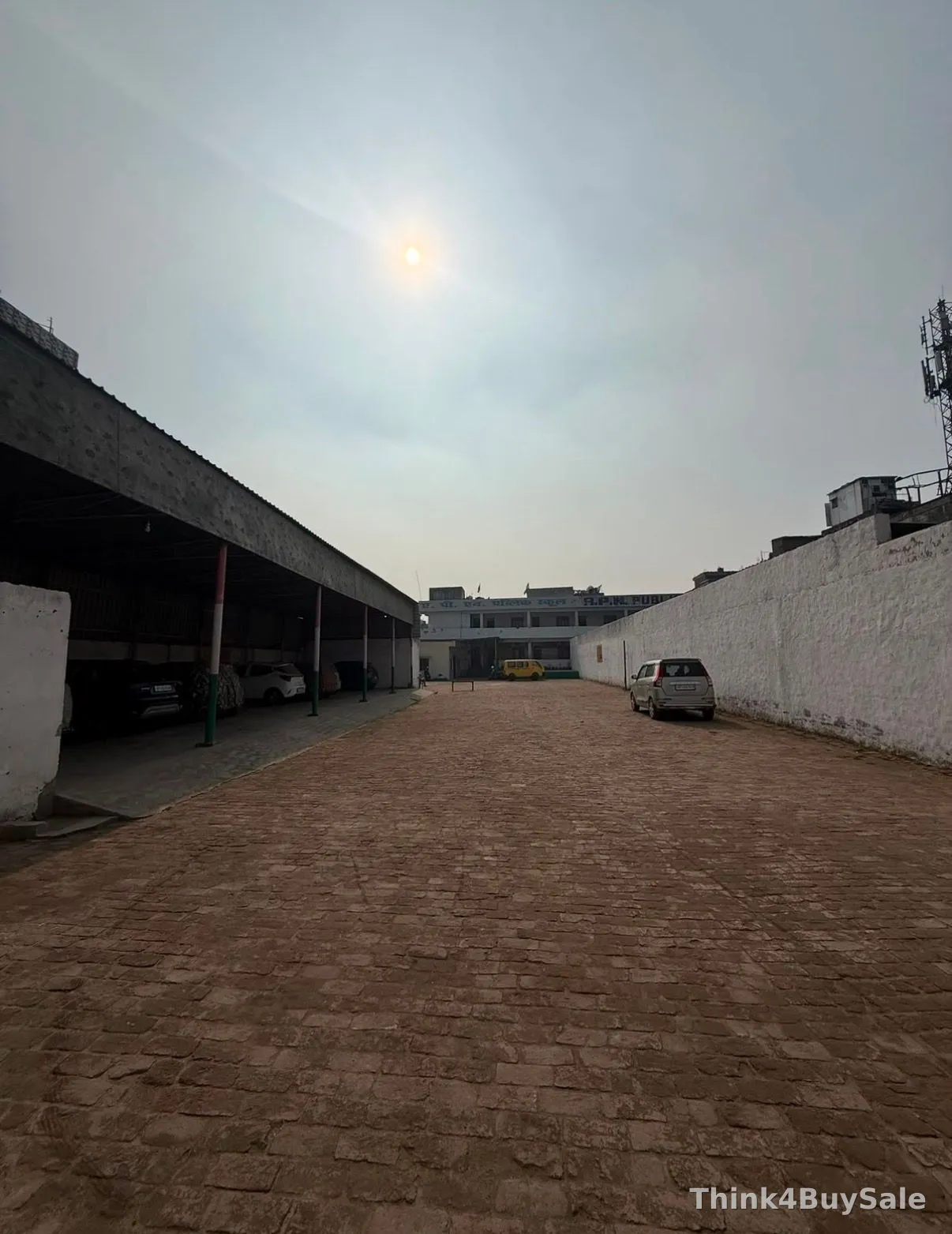2,500 sq.ft Commercial Plot for Rent in Nai Basti Dundahera, Ghaziabad