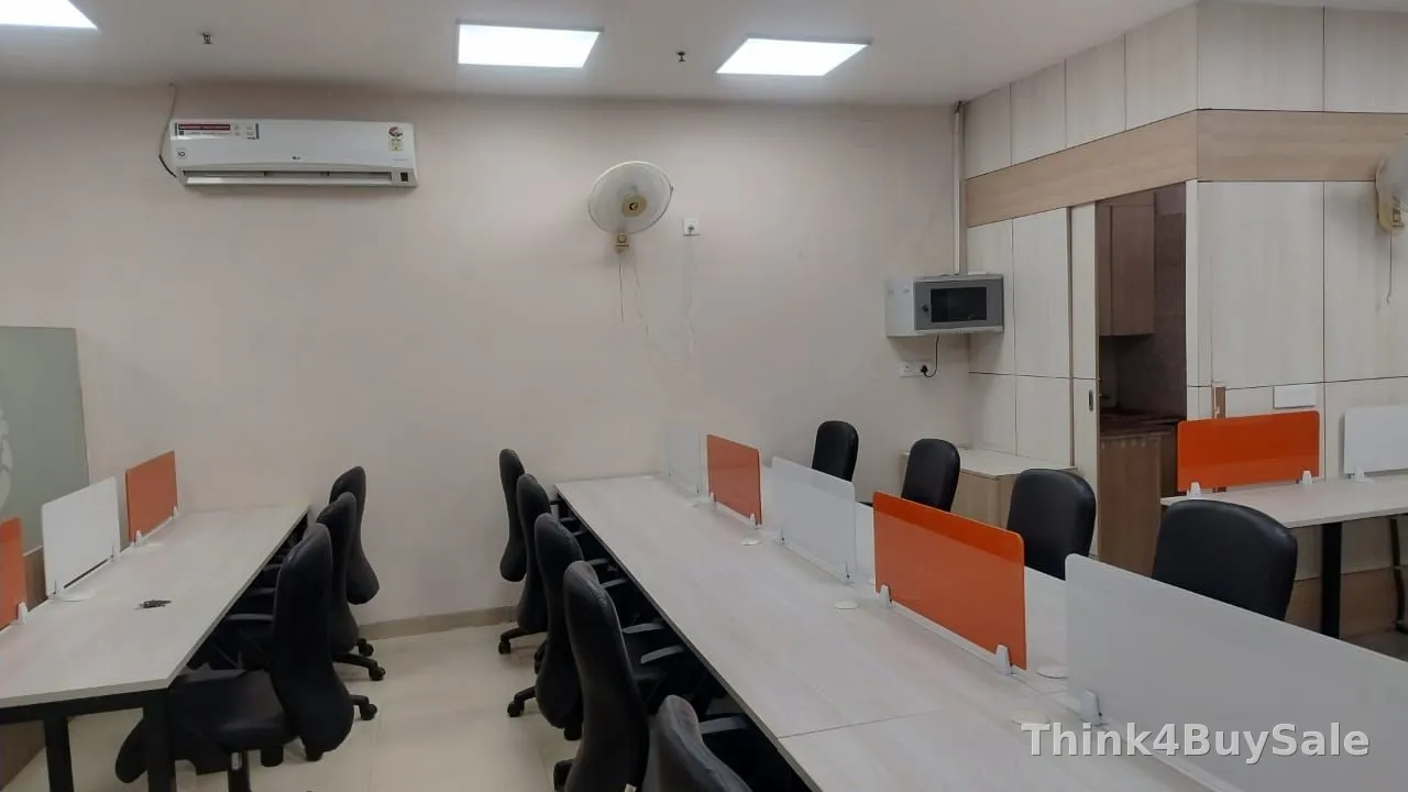 2,600 sq.ft Office Space for Rent in Sector 63, Noida
