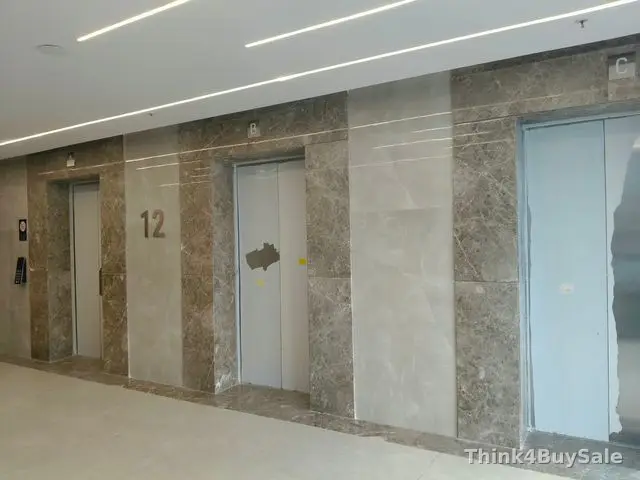 1,100 sq.ft Office Space for Sale in Noida Expressway, Noida — photo 2