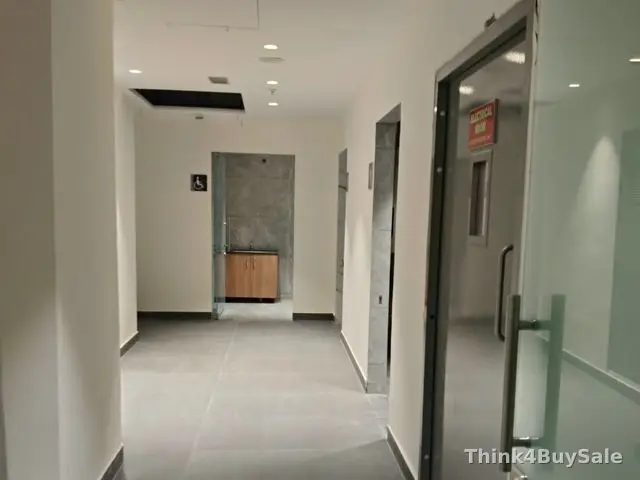 1,100 sq.ft Office Space for Sale in Noida Expressway, Noida — photo 3
