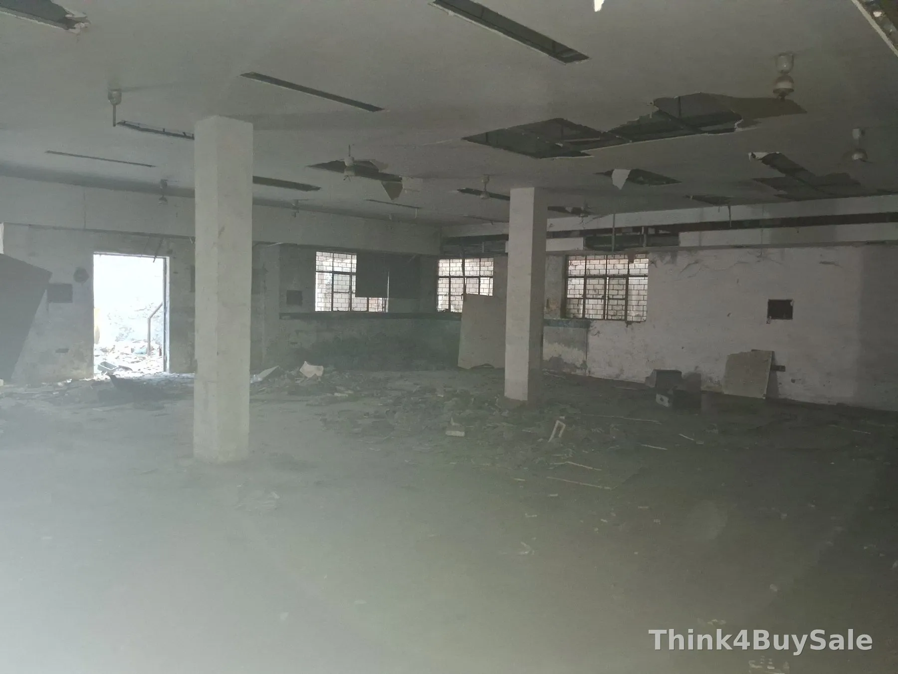 750 sq.m Factory for Rent in Sector 11, Noida