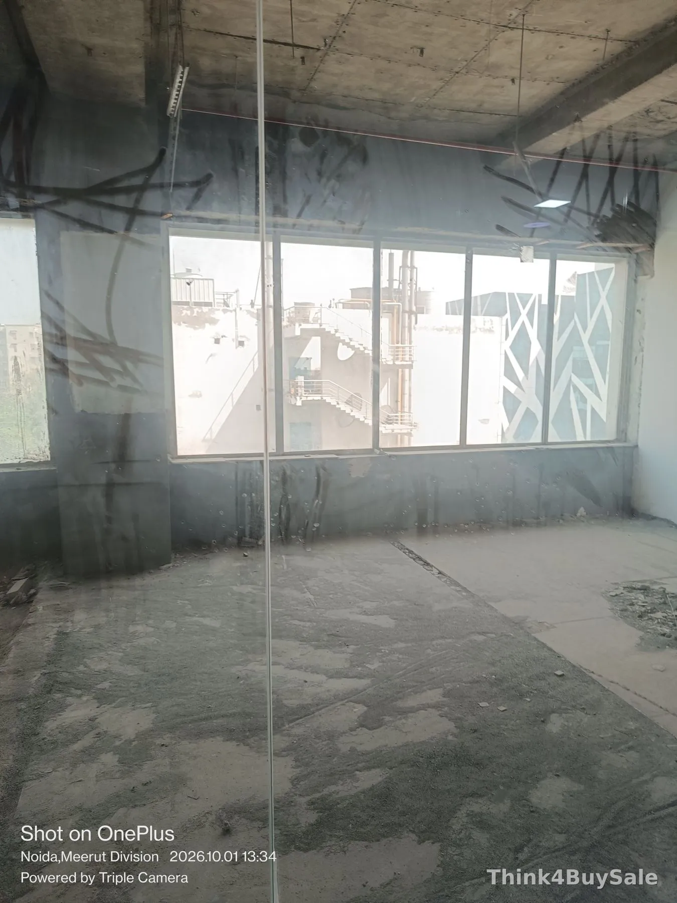 650 sq.ft Office Space for Sale in Sector 62, Noida