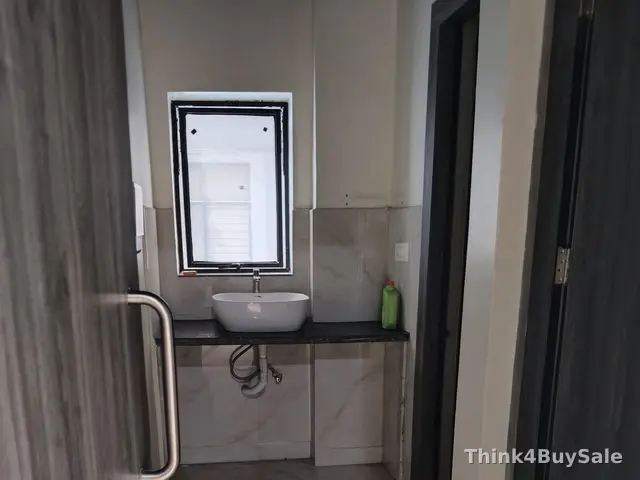 1,300 sq.ft Warehouse for Rent in Sector 63, Noida — photo 5