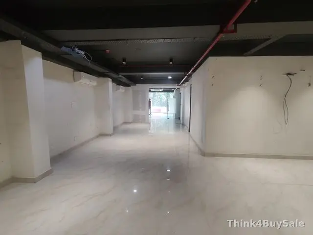 1,300 sq.ft Warehouse for Rent in Sector 63, Noida — photo 2