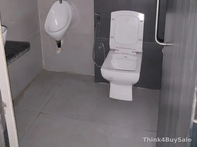 1,300 sq.ft Warehouse for Rent in Sector 63, Noida — photo 4