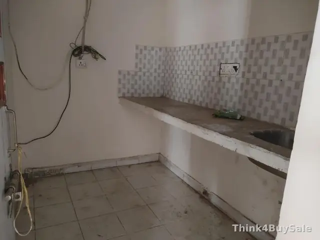 2,500 sq.ft Warehouse for Rent in Sector 63, Noida — photo 2