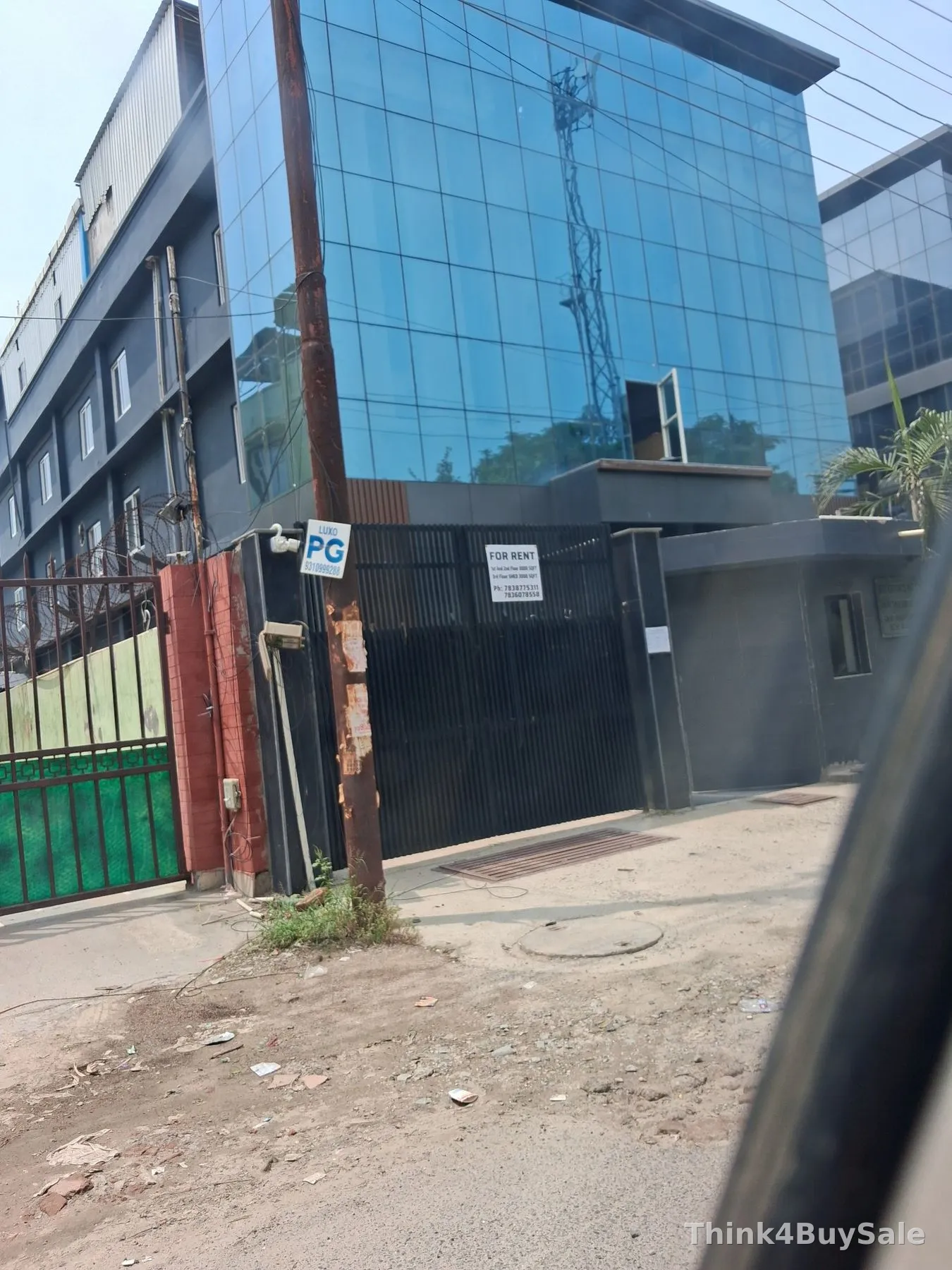 1,000 sq.m Factory for Rent in Sector 58, Noida